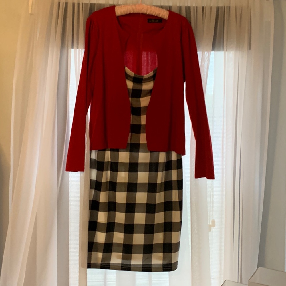 4 for $70.00- knee length dress, looks like 2 pieces, RedBlack and White. US L.